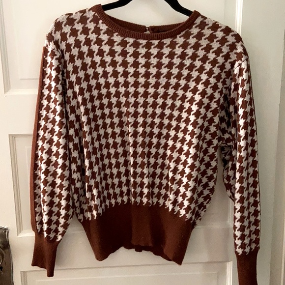 VINTAGE Knit Sweater - Picture 1 of 4